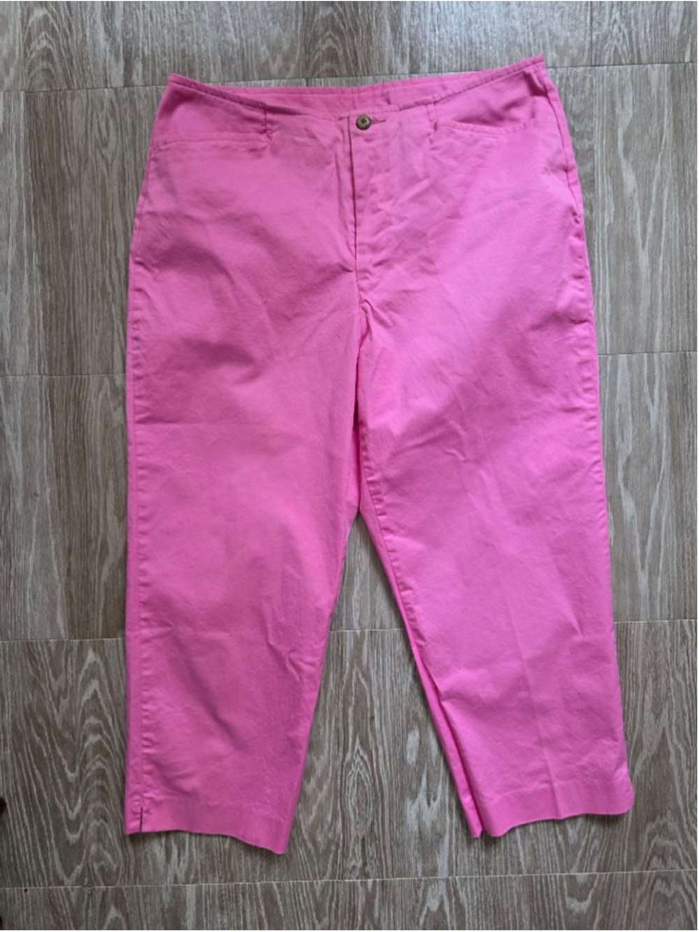 Women's j.h. collectibles Pink Capris Size 12 NWOT